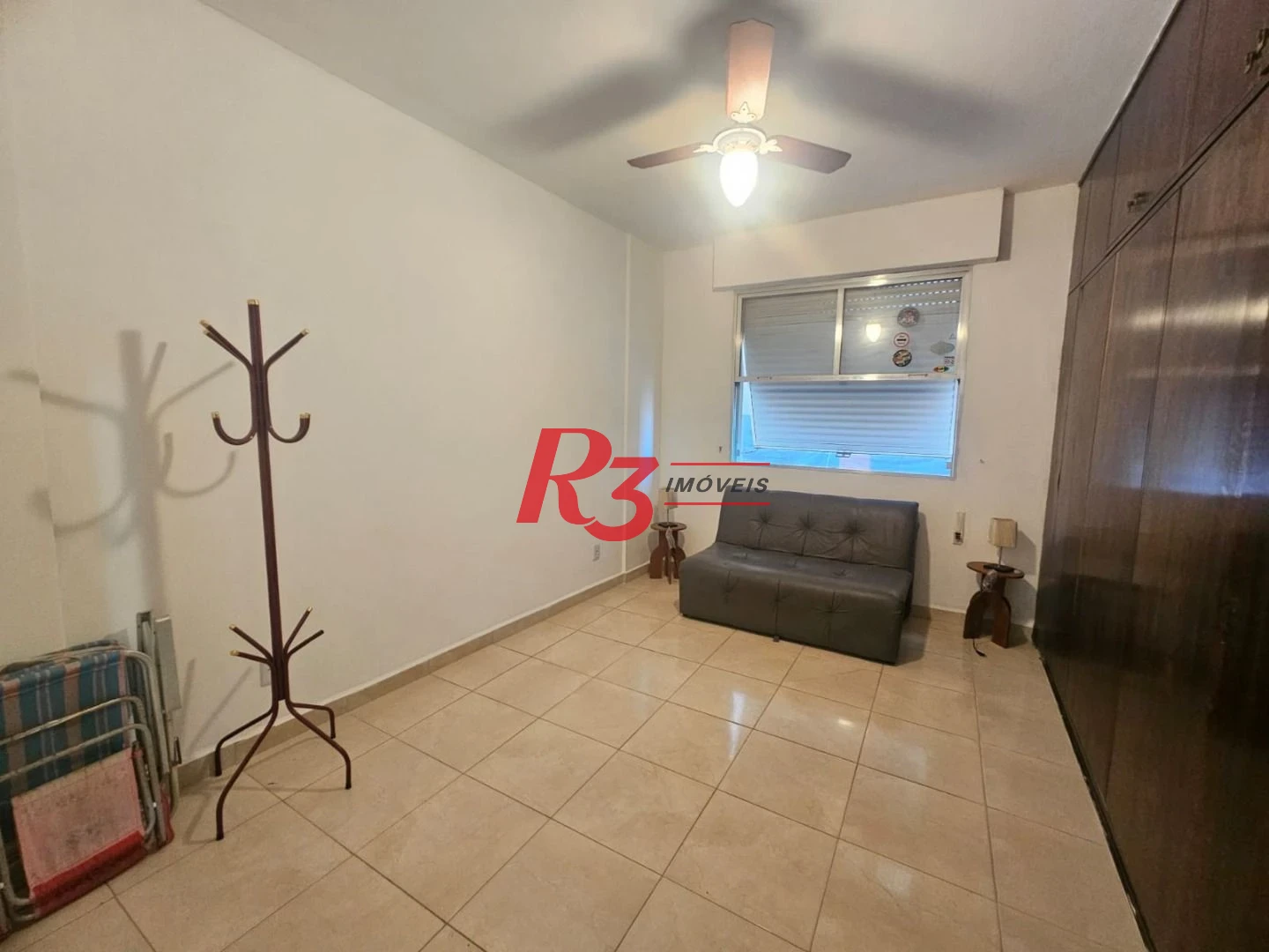 Apartamento para Alugar 3 dormitórios Frente Mar 1 VG Bairro Embaré Santos.