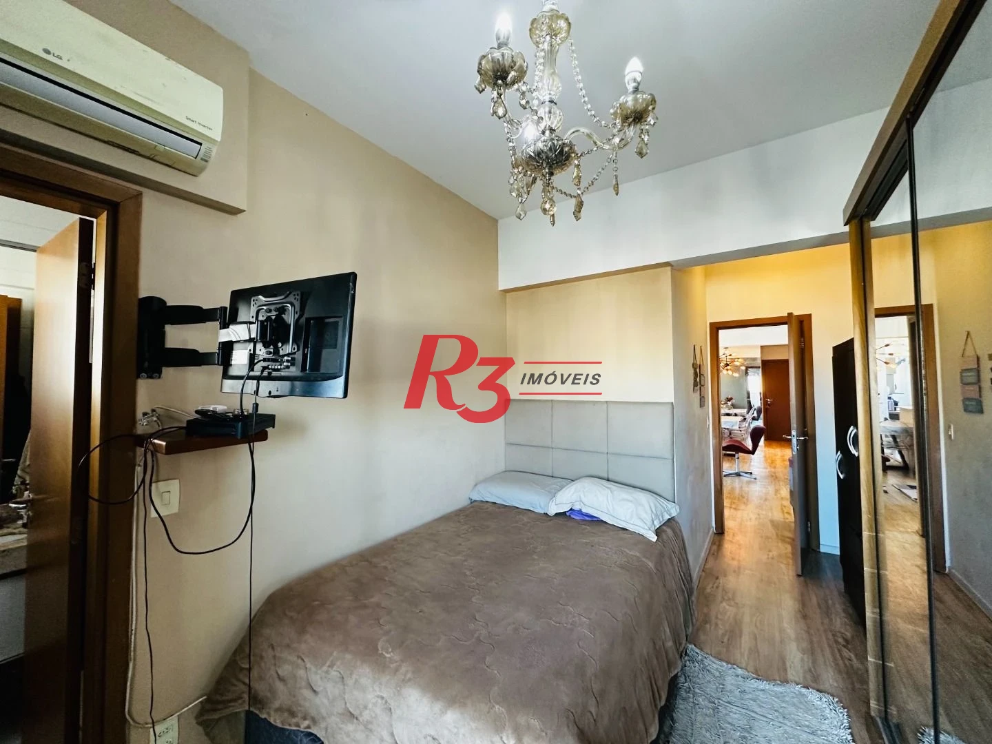 Apartamento com 2 dormitórios à venda, 82 m² por R$ 1.020.000,00 - Gonzaga - Santos/SP