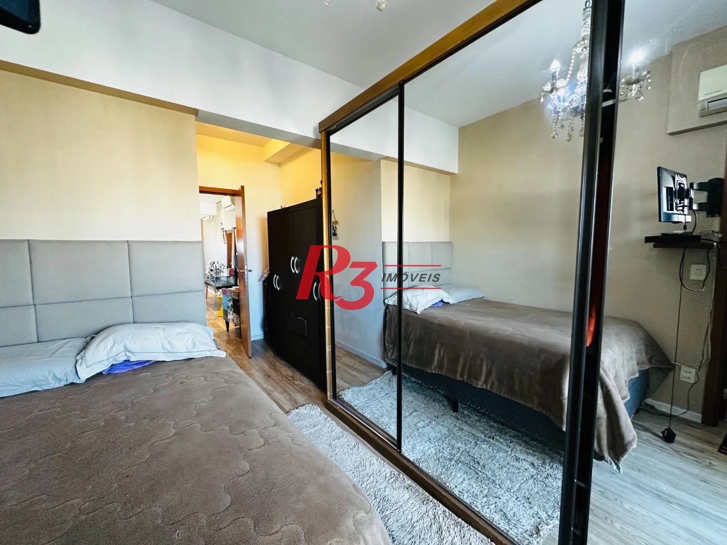 Apartamento com 2 dormitórios à venda, 82 m² por R$ 1.020.000,00 - Gonzaga - Santos/SP