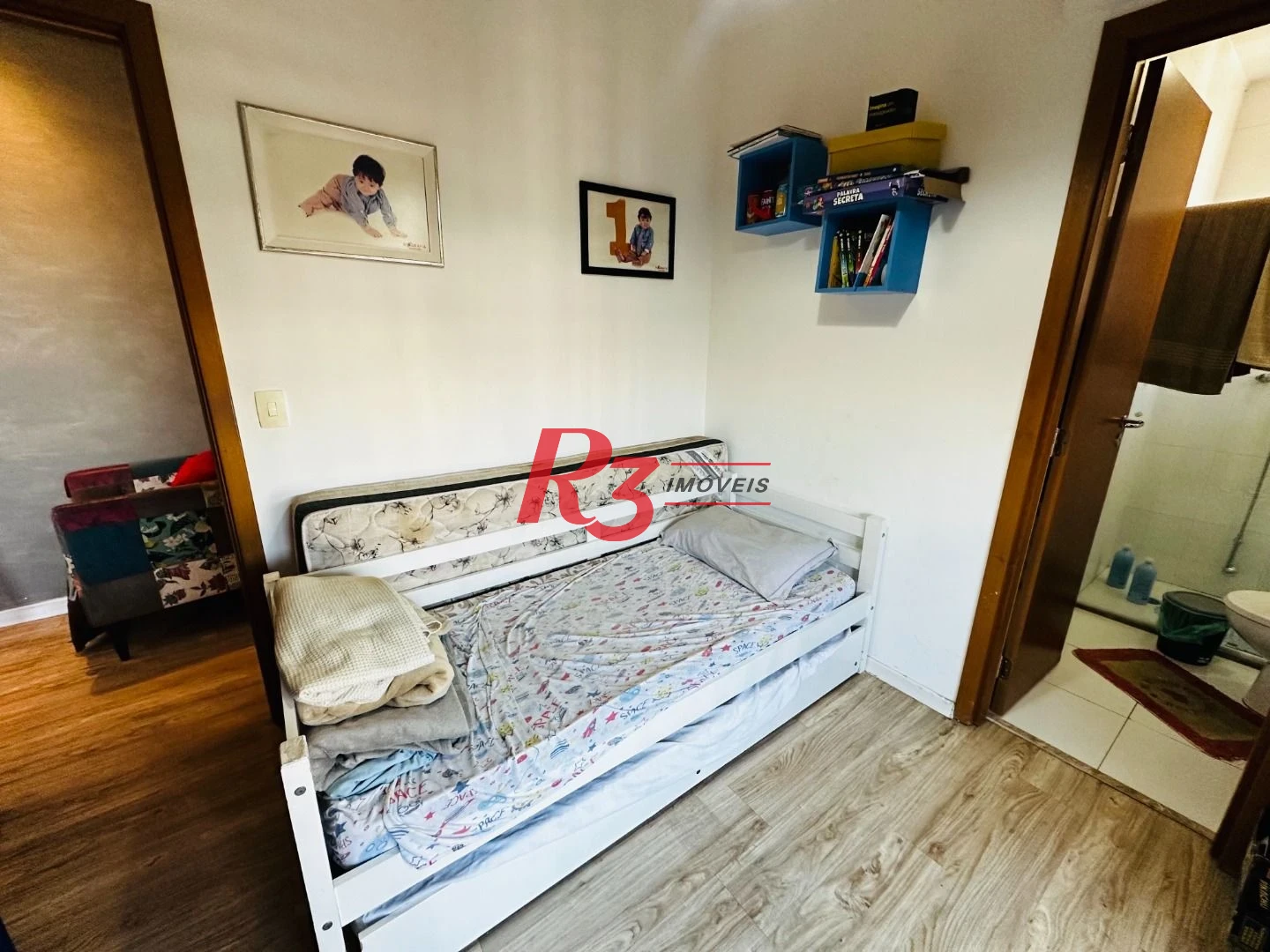 Apartamento com 2 dormitórios à venda, 82 m² por R$ 1.020.000,00 - Gonzaga - Santos/SP