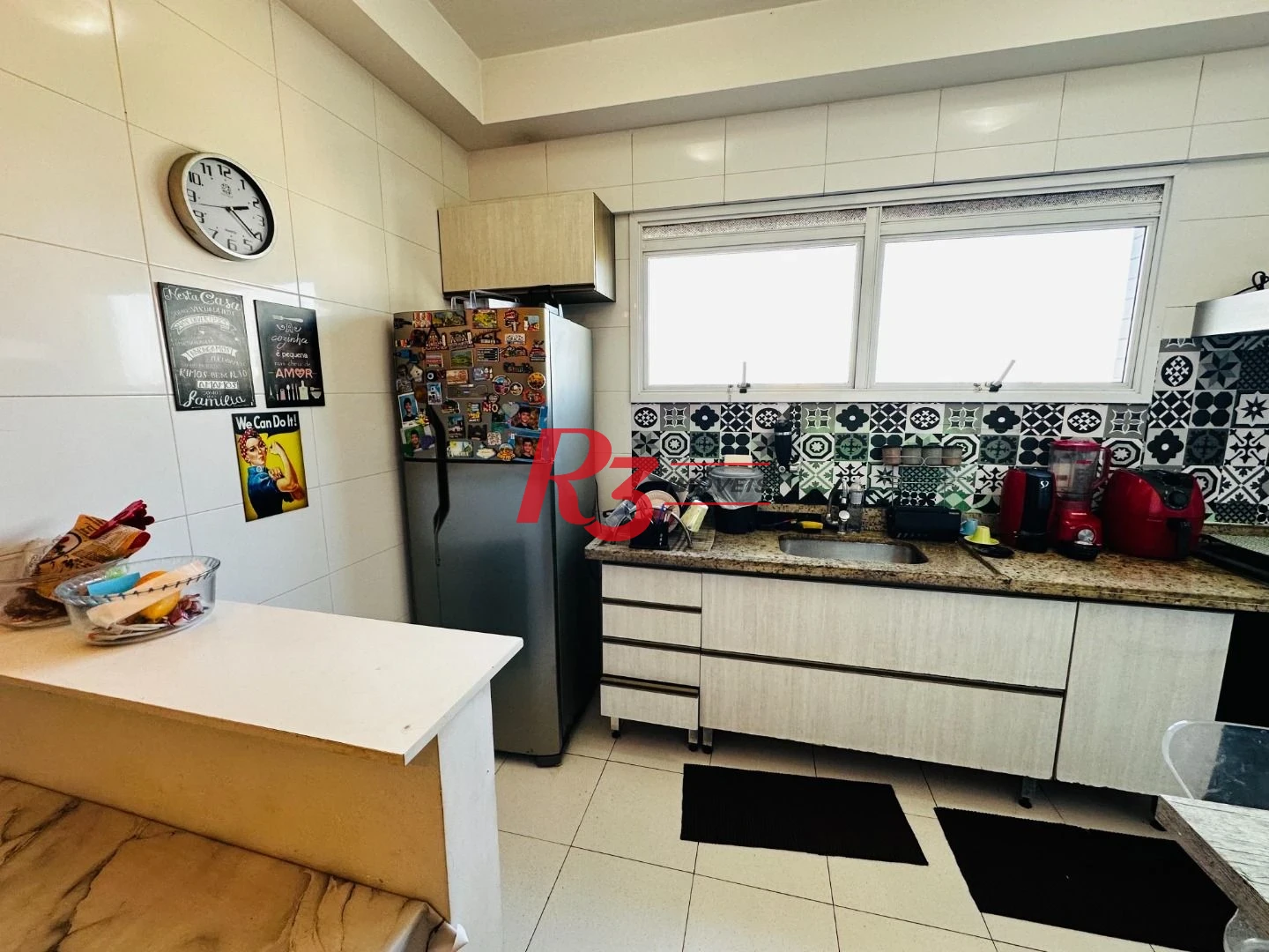 Apartamento com 2 dormitórios à venda, 82 m² por R$ 1.020.000,00 - Gonzaga - Santos/SP