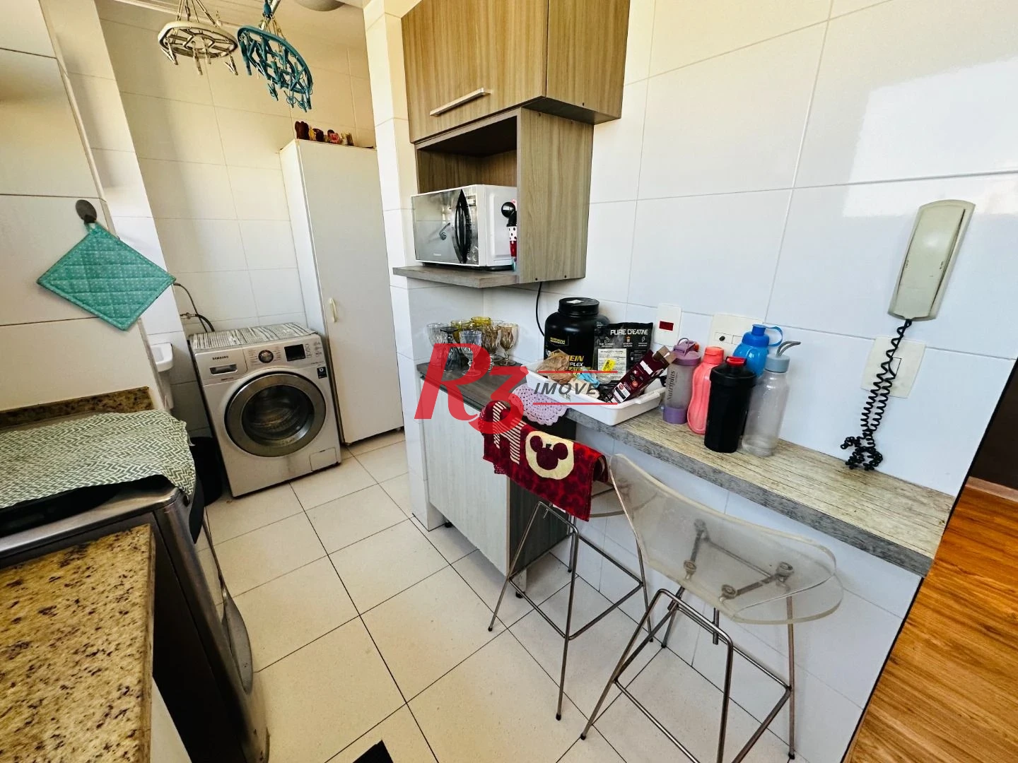 Apartamento com 2 dormitórios à venda, 82 m² por R$ 1.020.000,00 - Gonzaga - Santos/SP