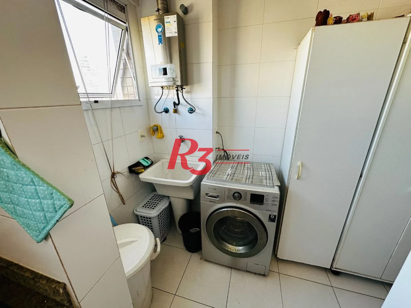 Apartamento com 2 dormitórios à venda, 82 m² por R$ 1.020.000,00 - Gonzaga - Santos/SP