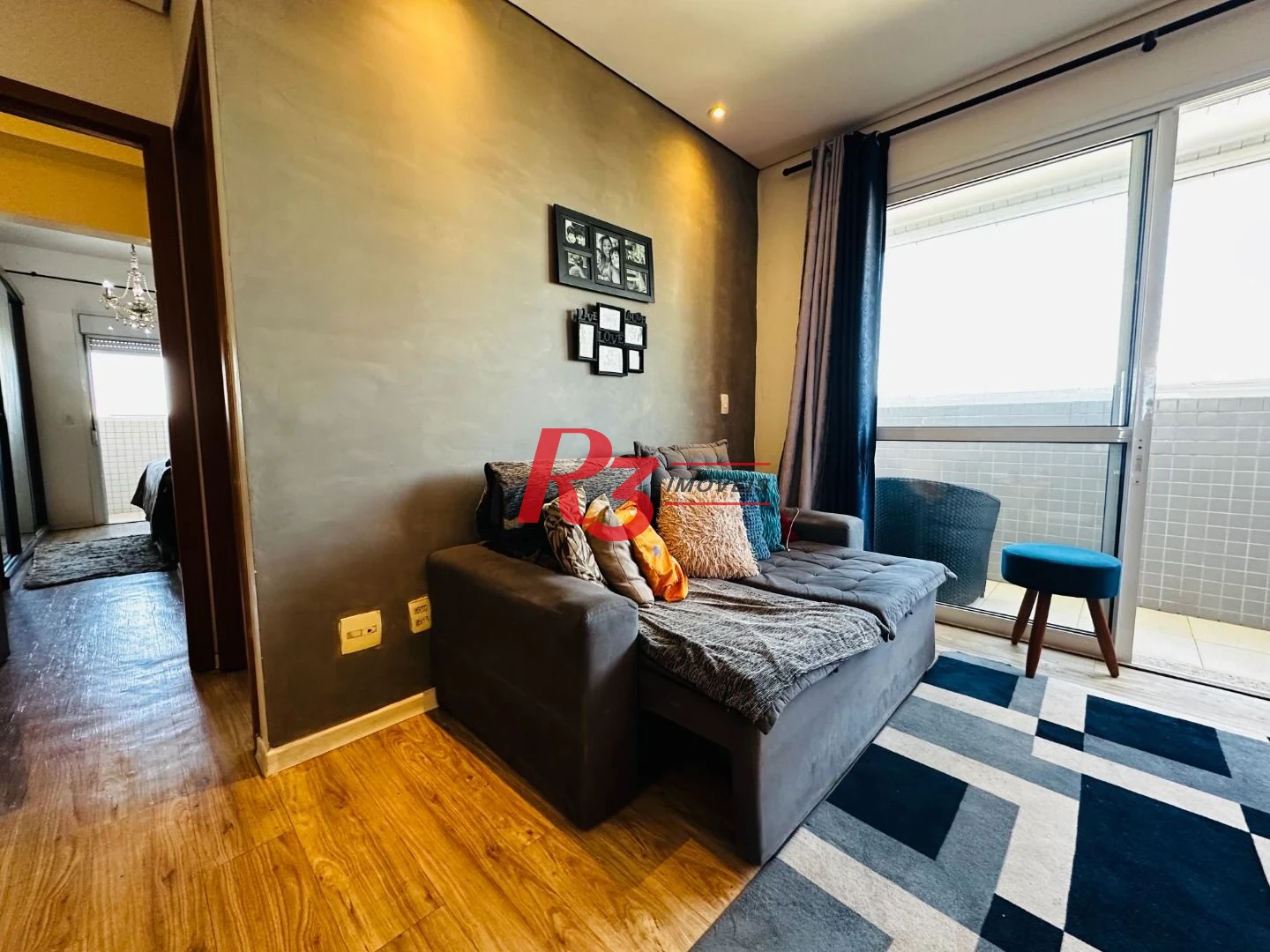 Apartamento com 2 dormitórios à venda, 82 m² por R$ 1.020.000,00 - Gonzaga - Santos/SP