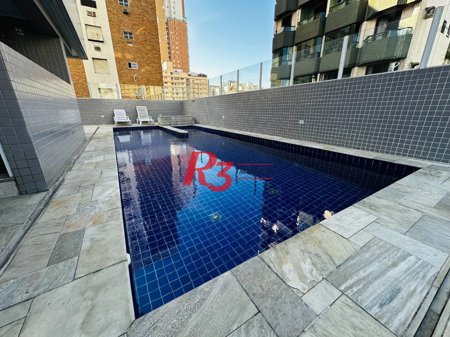 Apartamento com 2 dormitórios à venda, 82 m² por R$ 1.020.000,00 - Gonzaga - Santos/SP