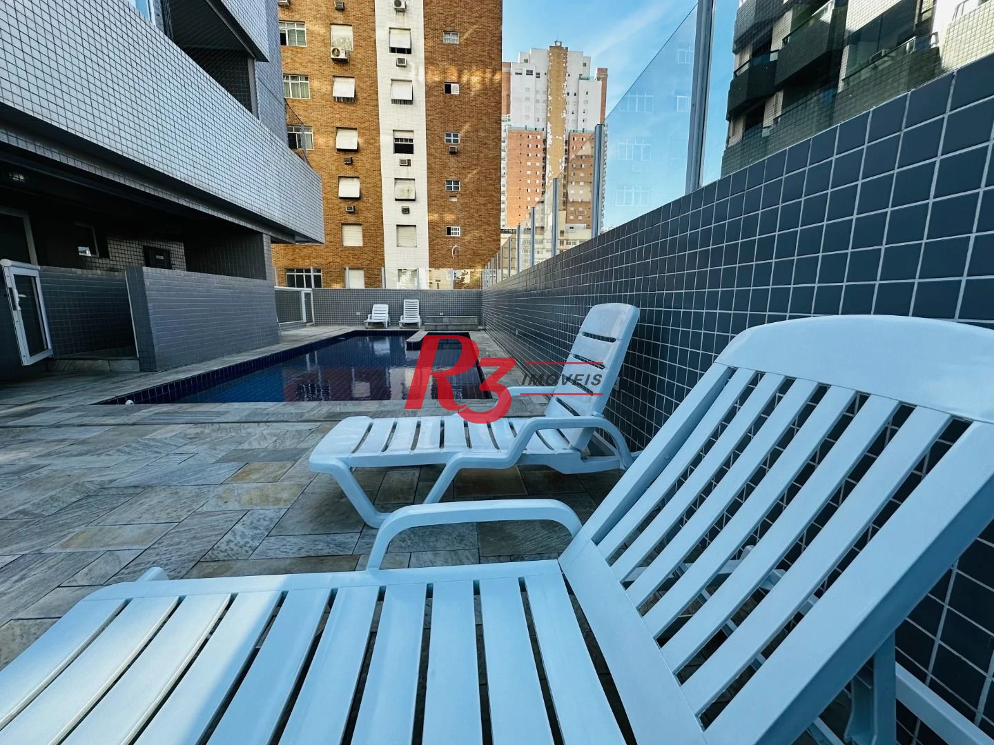 Apartamento com 2 dormitórios à venda, 82 m² por R$ 1.020.000,00 - Gonzaga - Santos/SP