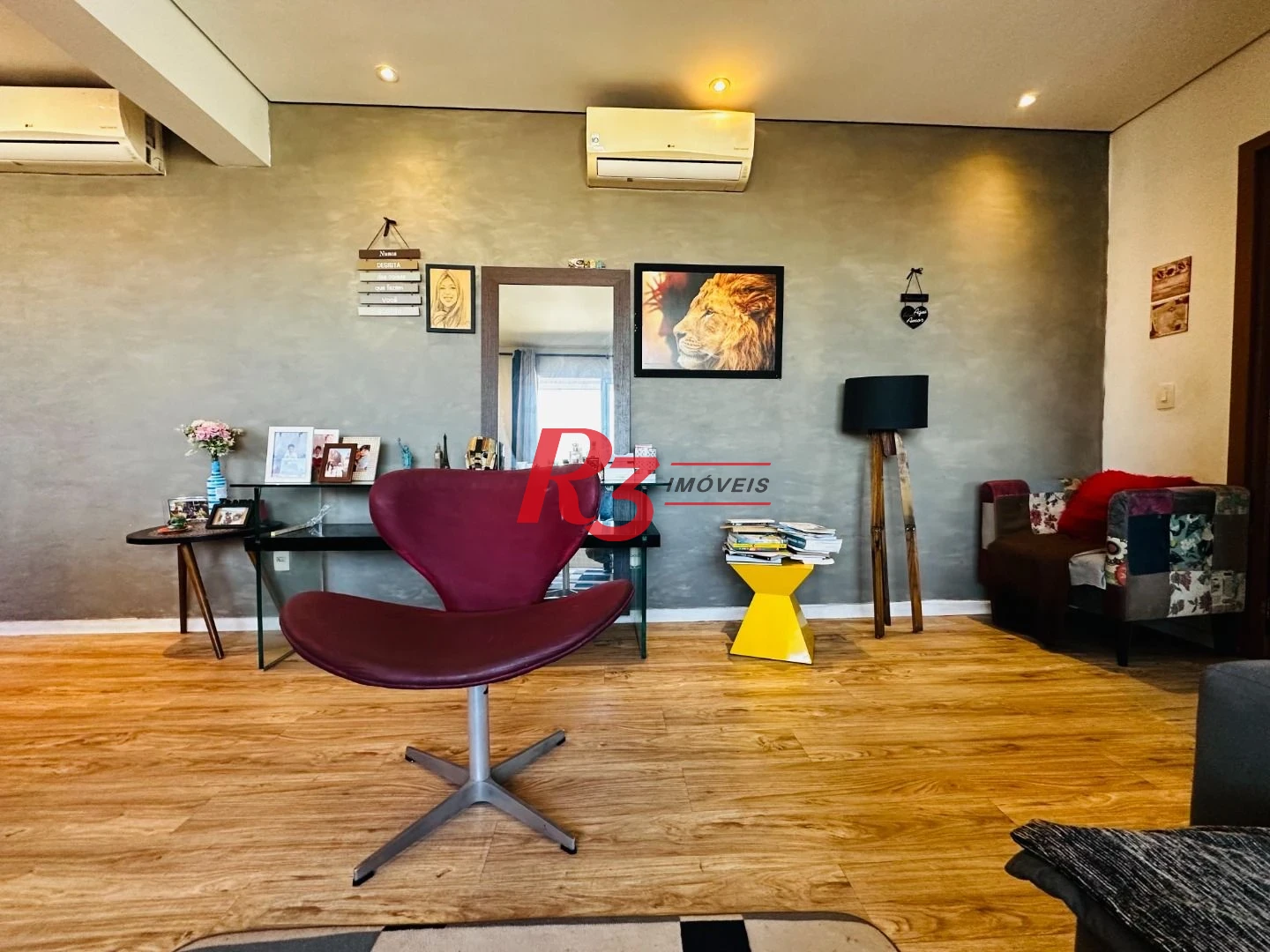 Apartamento com 2 dormitórios à venda, 82 m² por R$ 1.020.000,00 - Gonzaga - Santos/SP