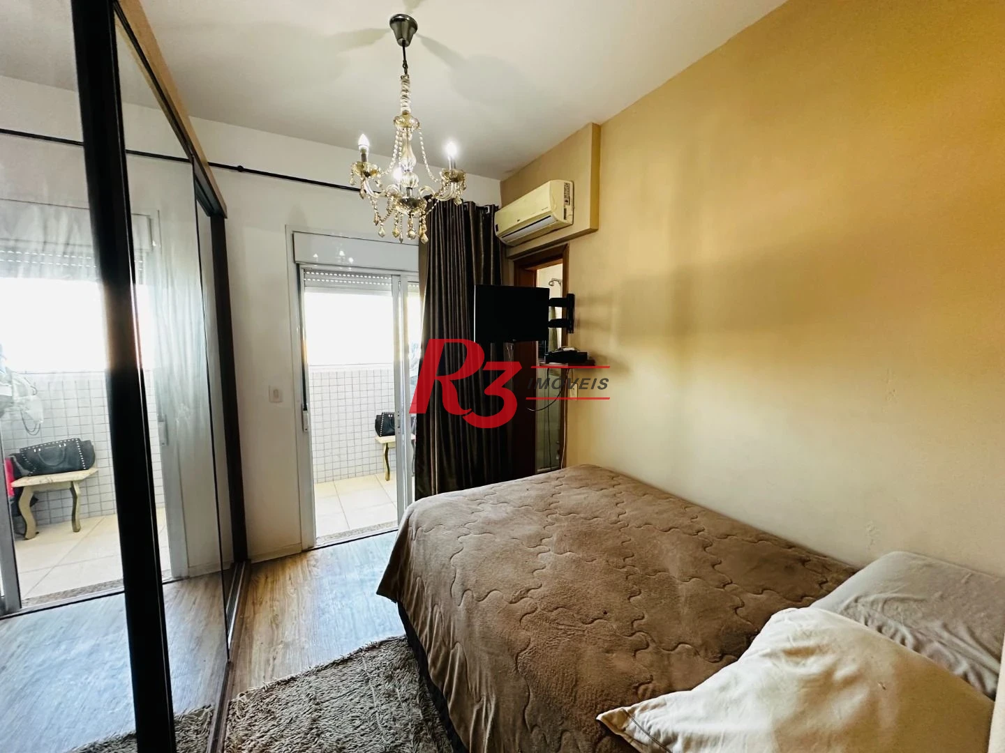 Apartamento com 2 dormitórios à venda, 82 m² por R$ 1.020.000,00 - Gonzaga - Santos/SP