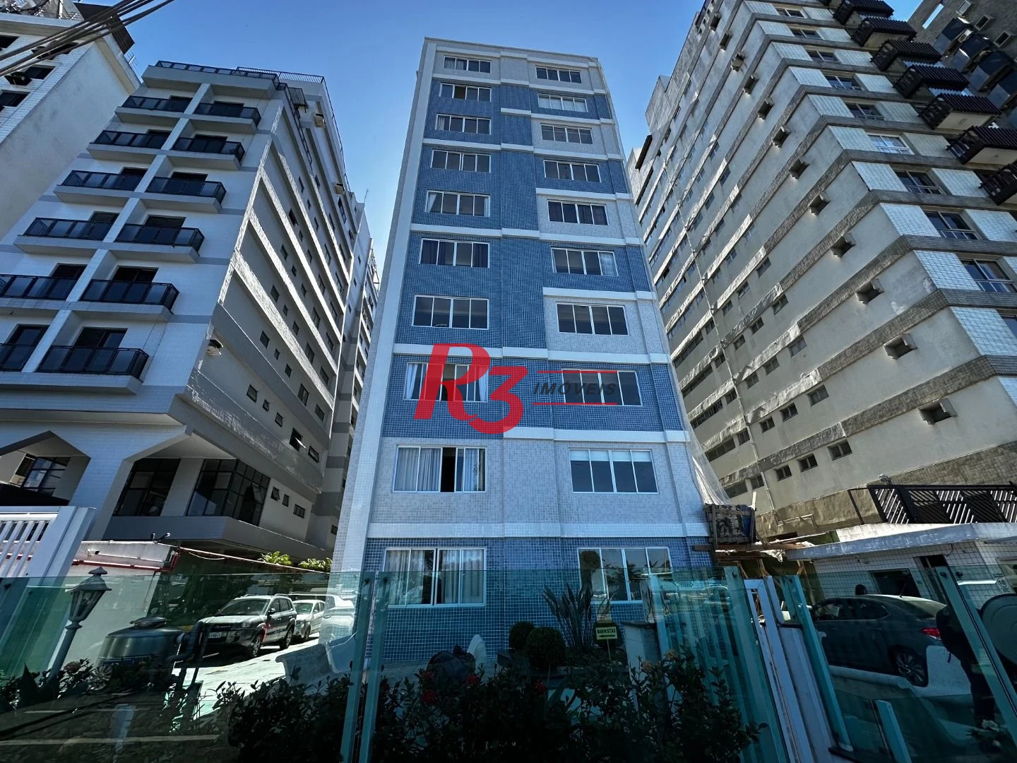 Excelente oportunidade para locação 100% mobiliada, em prédio frente mar, em Santos, 1 quarto e 1 vaga, condição muito especial!!