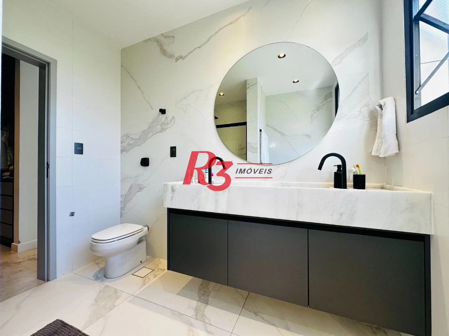 Apartamento com 4 dormitórios à venda, 238 m² por R$ 2.800.000,00 - Boqueirão - Santos/SP