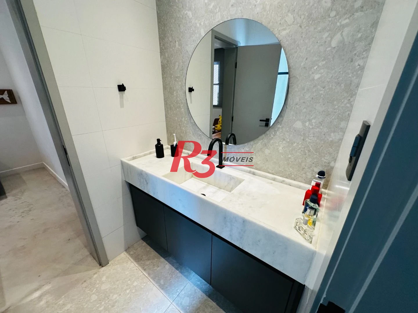 Apartamento com 4 dormitórios à venda, 238 m² por R$ 2.800.000,00 - Boqueirão - Santos/SP