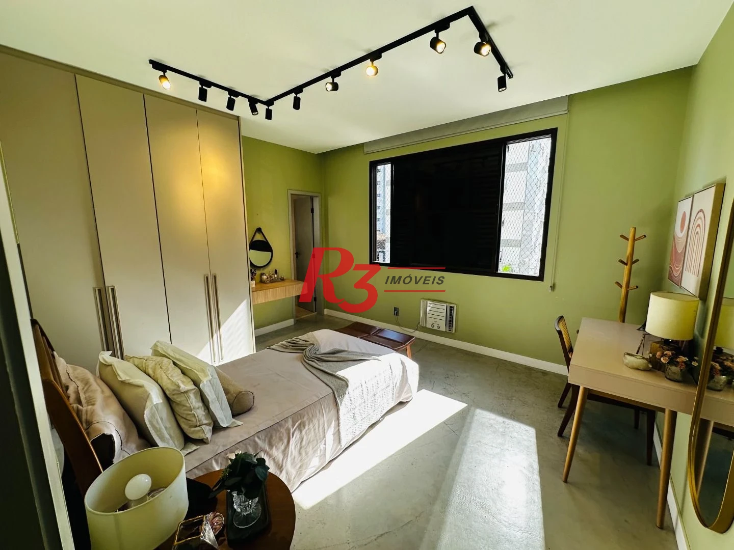 Apartamento com 4 dormitórios à venda, 238 m² por R$ 2.800.000,00 - Boqueirão - Santos/SP