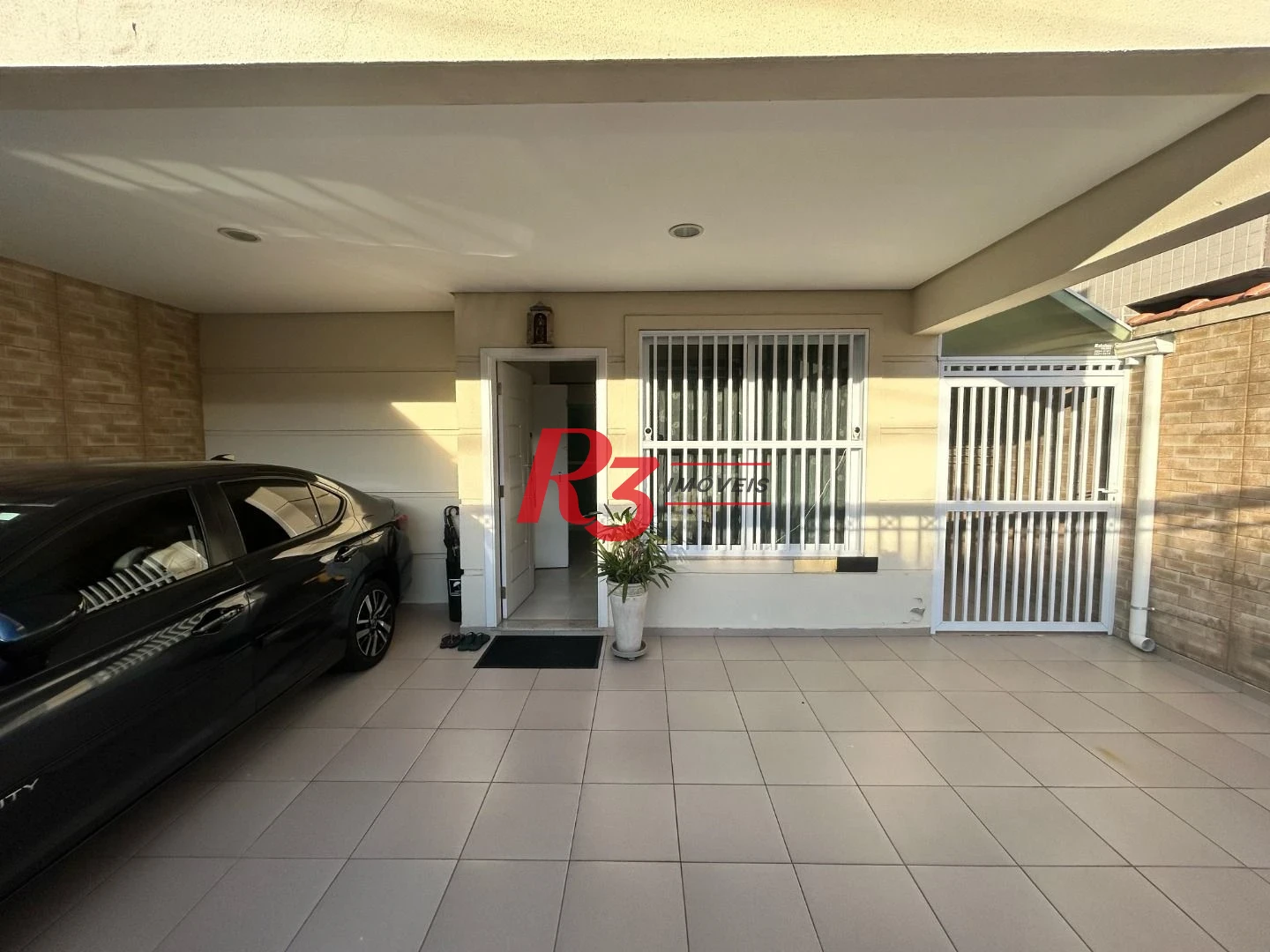 Casa com 2 dormitórios à venda, 130 m² por R$ 890.000,00 - Marapé - Santos/SP