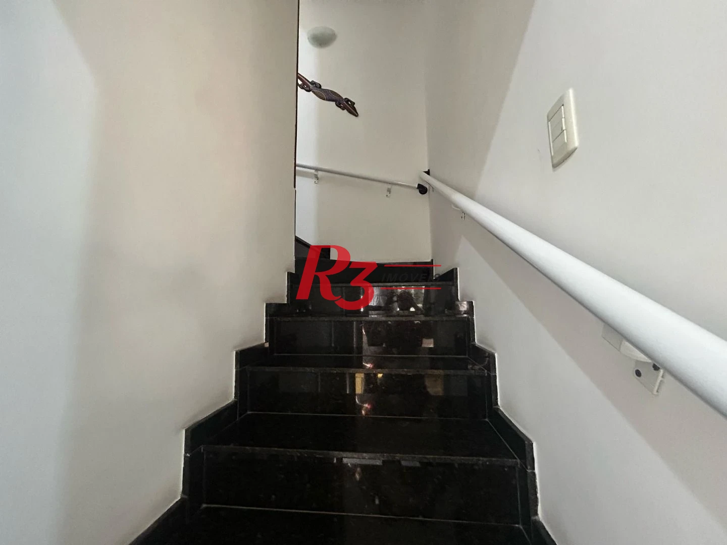 Casa com 2 dormitórios à venda, 130 m² por R$ 890.000,00 - Marapé - Santos/SP