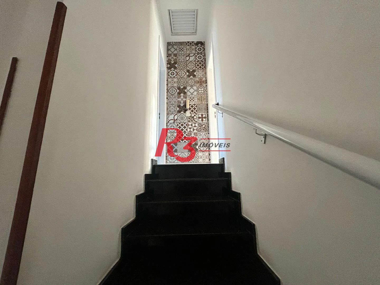 Casa com 2 dormitórios à venda, 130 m² por R$ 890.000,00 - Marapé - Santos/SP