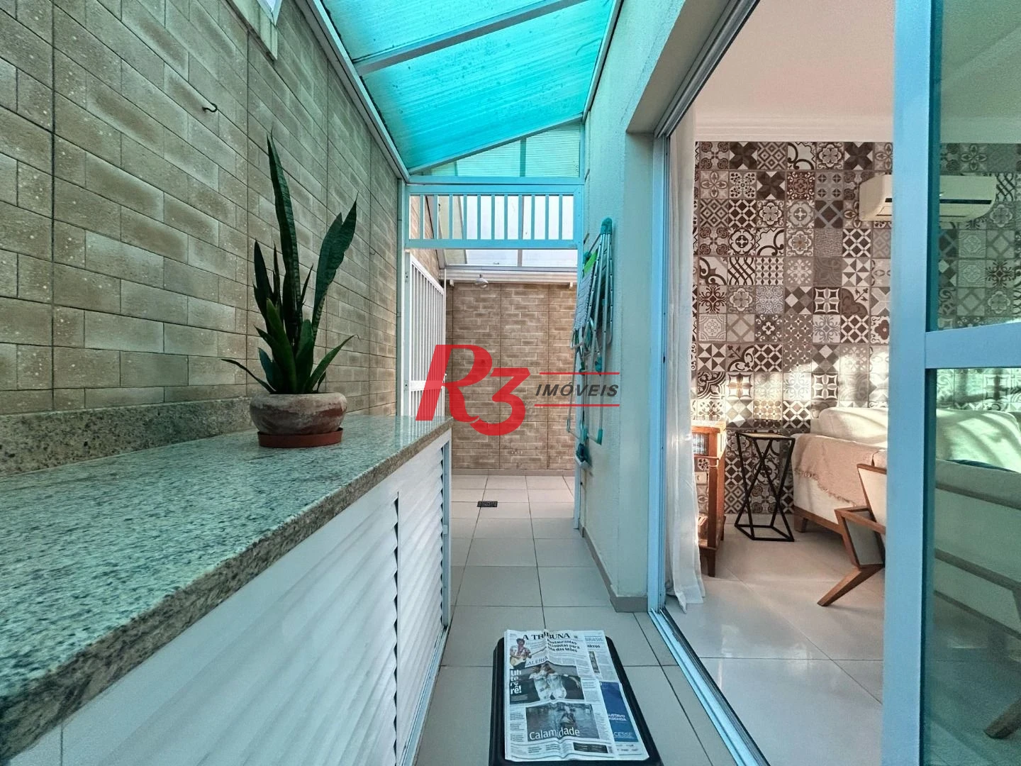 Casa com 2 dormitórios à venda, 130 m² por R$ 890.000,00 - Marapé - Santos/SP