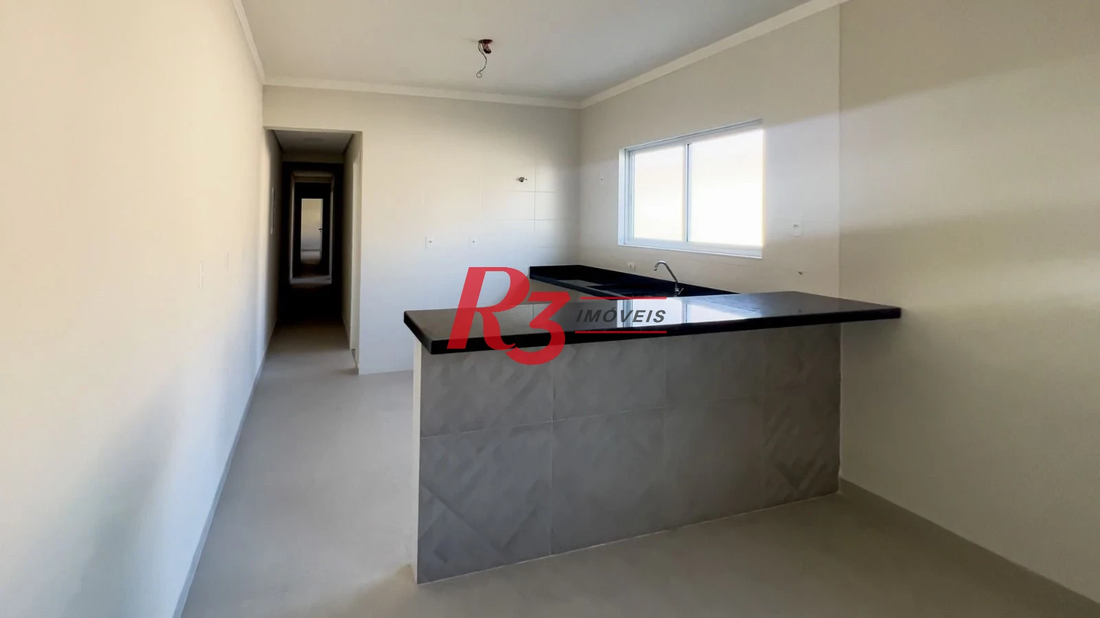 Casa com 3 suítes à venda, 115 m² por R$ 820.000 - Marapé - Santos/SP