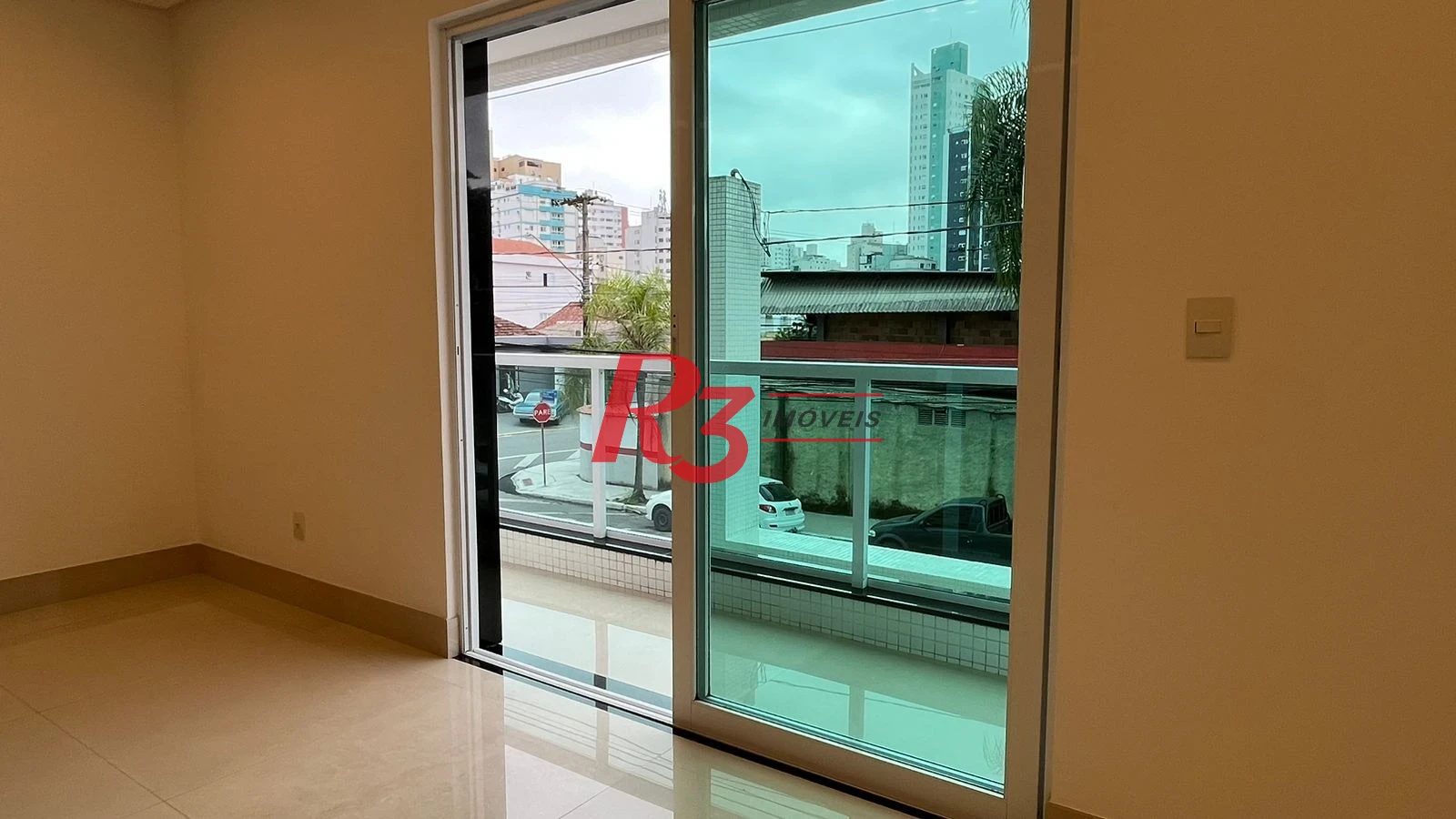 Casa com 4 dormitórios à venda, 370 m² por R$ 2.800.000,00 - Ponta da Praia - Santos/SP