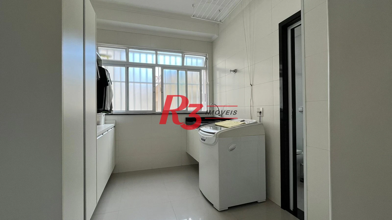 Casa com 4 dormitórios à venda, 370 m² por R$ 2.800.000,00 - Ponta da Praia - Santos/SP