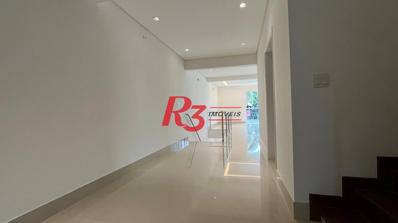 Casa com 4 dormitórios à venda, 370 m² por R$ 2.800.000,00 - Ponta da Praia - Santos/SP