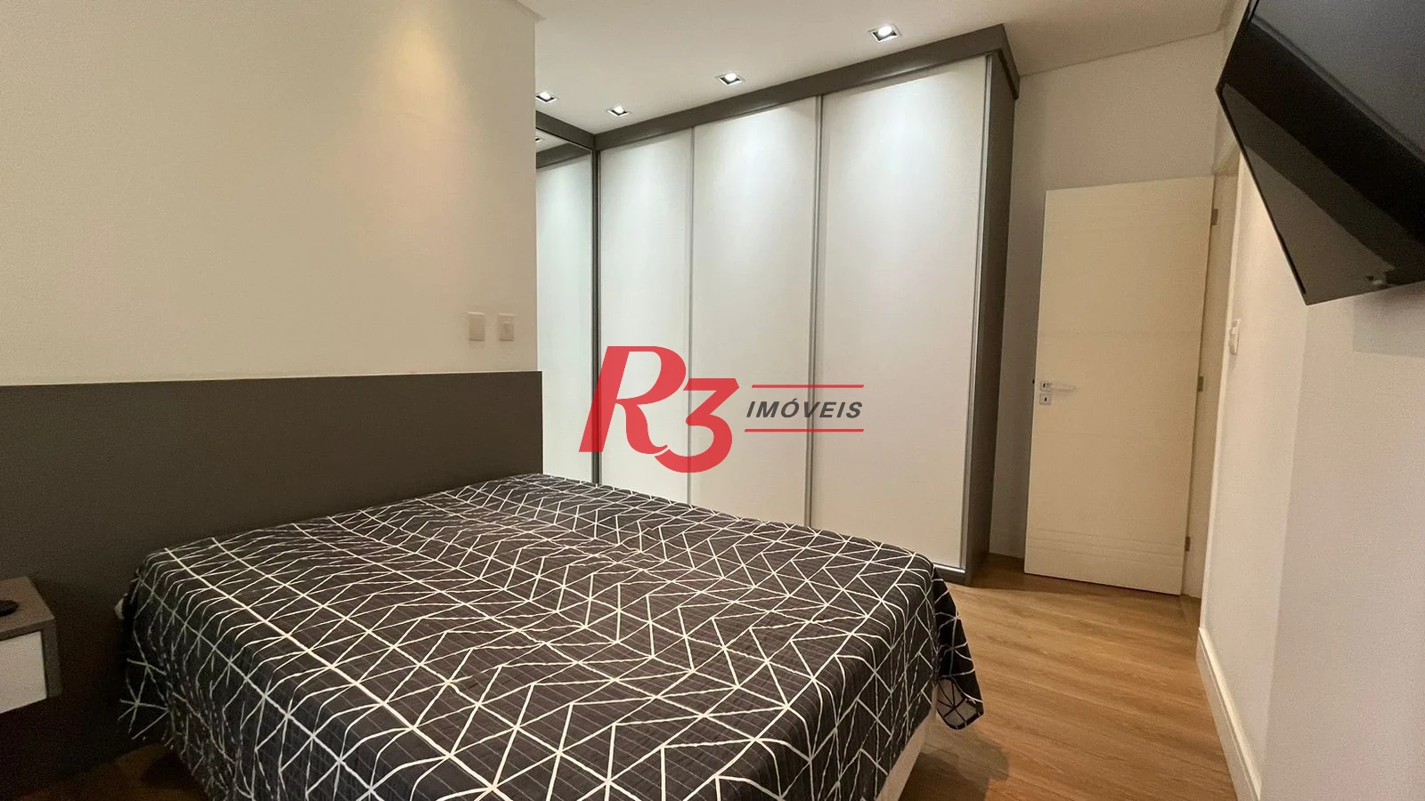 Casa com 4 dormitórios à venda, 370 m² por R$ 2.800.000,00 - Ponta da Praia - Santos/SP