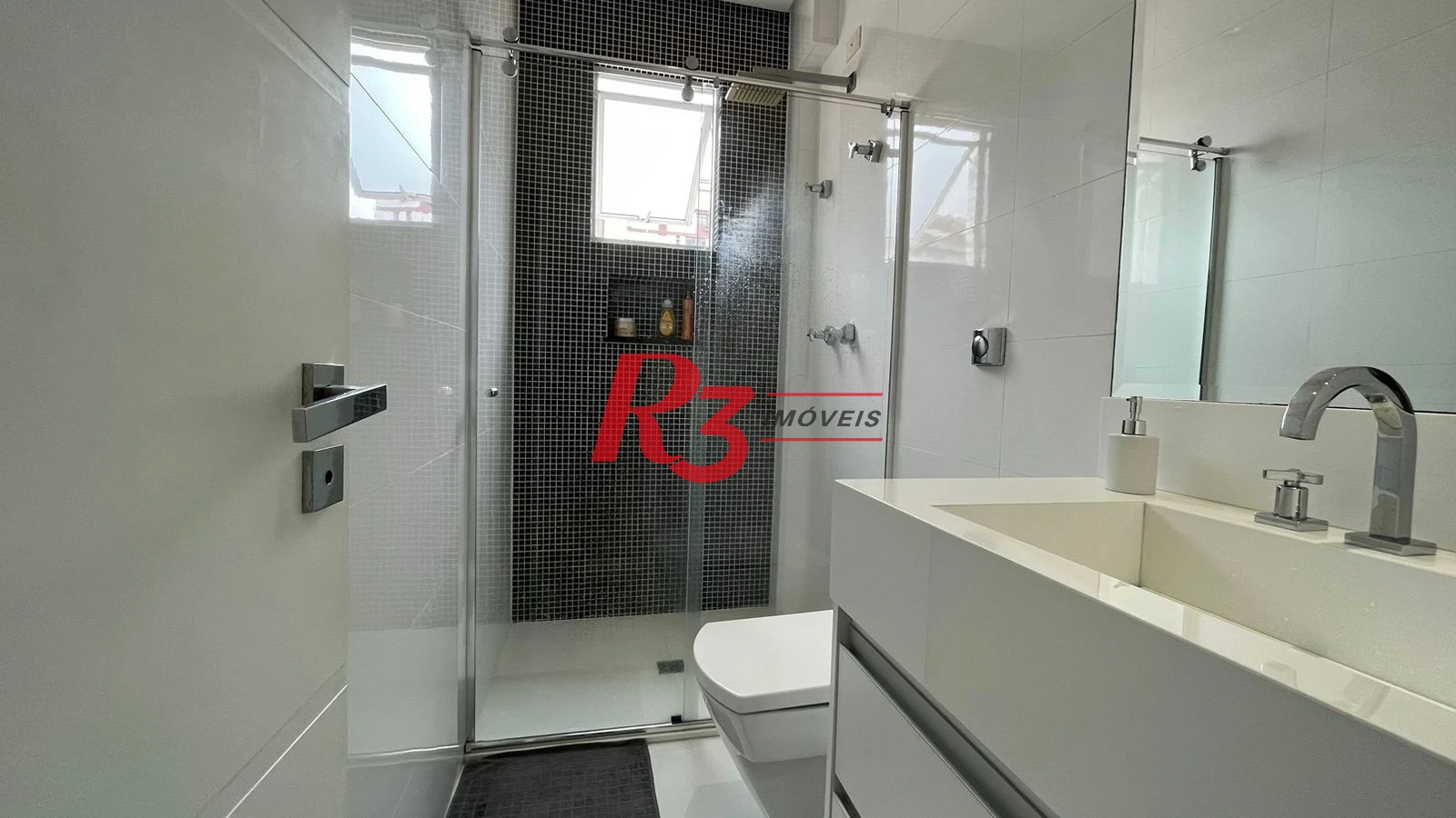 Casa com 4 dormitórios à venda, 370 m² por R$ 2.800.000,00 - Ponta da Praia - Santos/SP