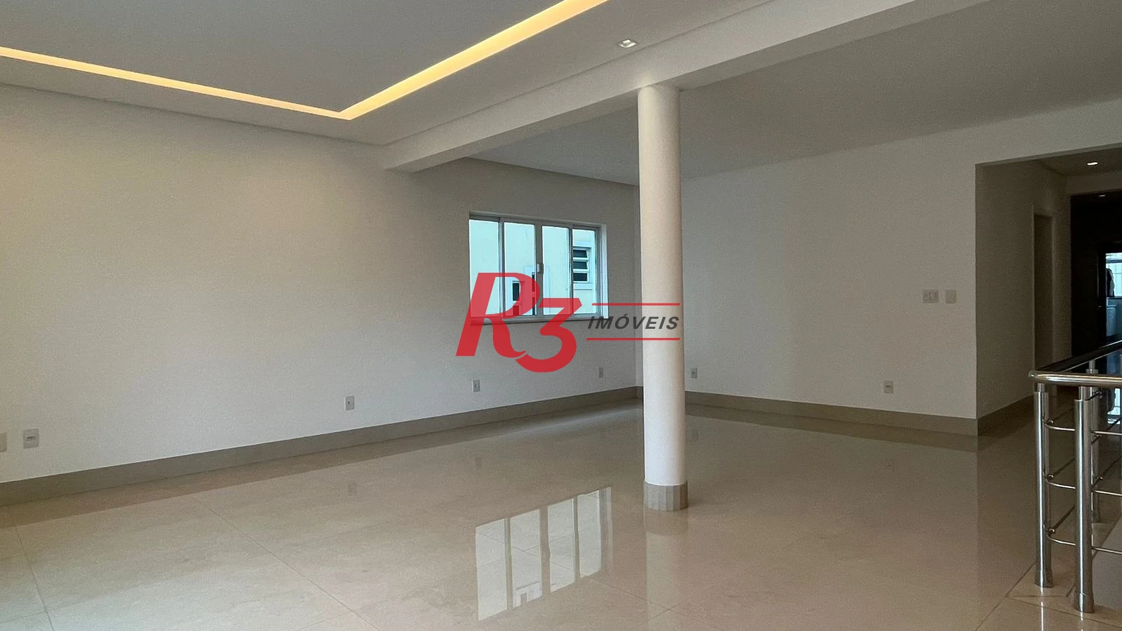 Casa com 4 dormitórios à venda, 370 m² por R$ 2.800.000,00 - Ponta da Praia - Santos/SP