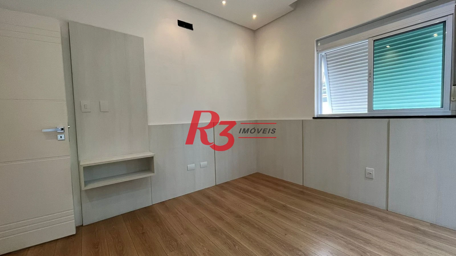 Casa com 4 dormitórios à venda, 370 m² por R$ 2.800.000,00 - Ponta da Praia - Santos/SP