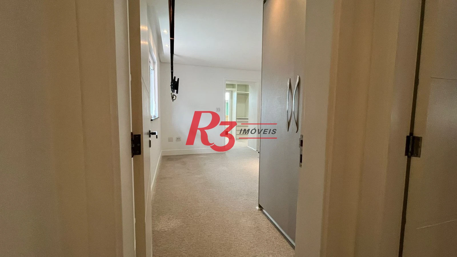 Casa com 4 dormitórios à venda, 370 m² por R$ 2.800.000,00 - Ponta da Praia - Santos/SP