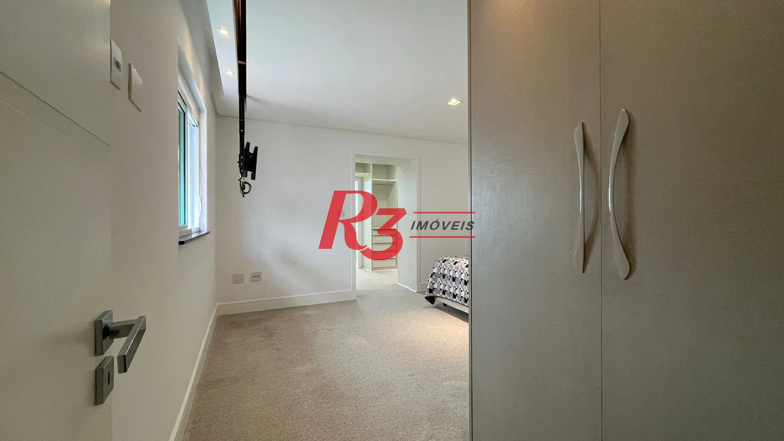 Casa com 4 dormitórios à venda, 370 m² por R$ 2.800.000,00 - Ponta da Praia - Santos/SP