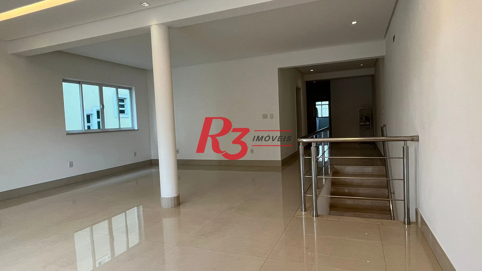 Casa com 4 dormitórios à venda, 370 m² por R$ 2.800.000,00 - Ponta da Praia - Santos/SP