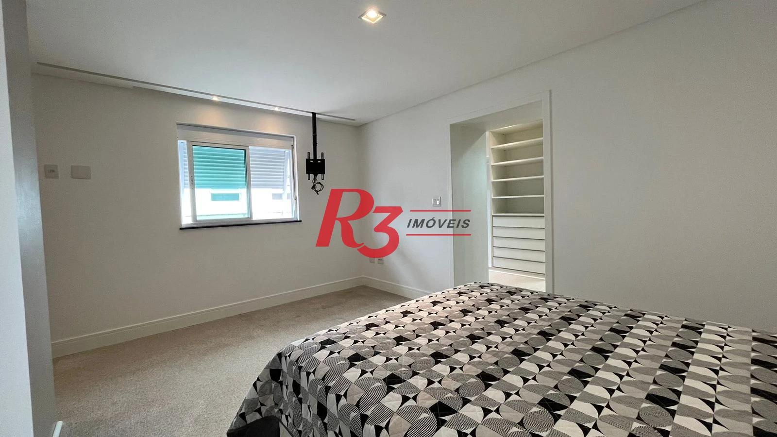 Casa com 4 dormitórios à venda, 370 m² por R$ 2.800.000,00 - Ponta da Praia - Santos/SP