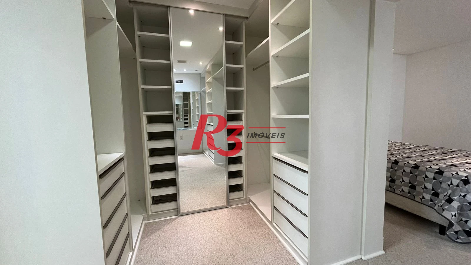 Casa com 4 dormitórios à venda, 370 m² por R$ 2.800.000,00 - Ponta da Praia - Santos/SP