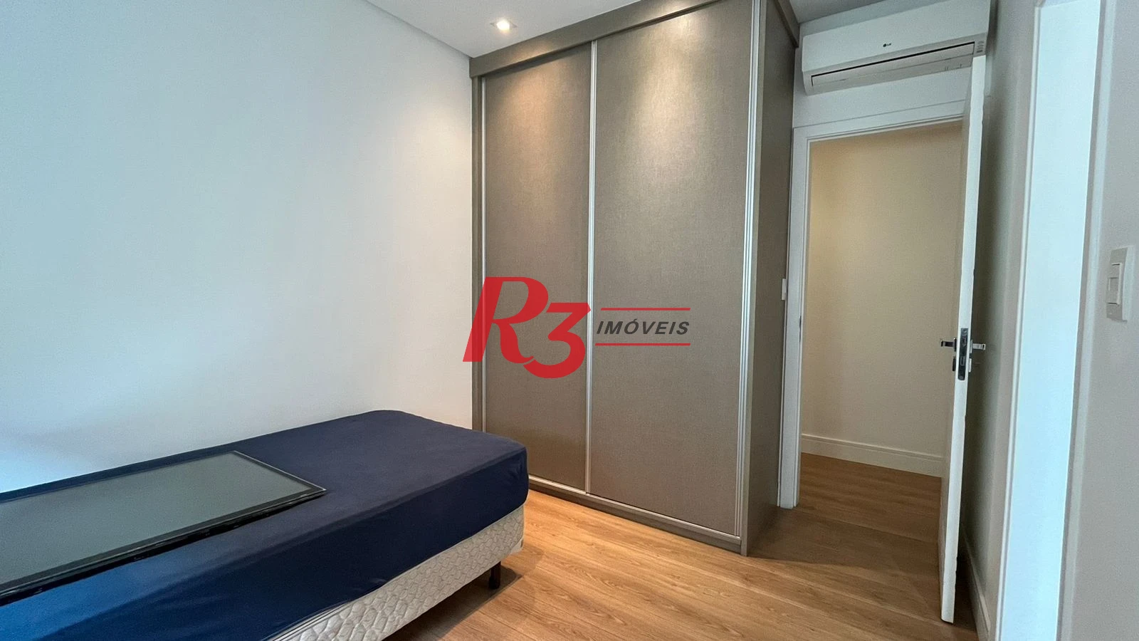 Casa com 4 dormitórios à venda, 370 m² por R$ 2.800.000,00 - Ponta da Praia - Santos/SP