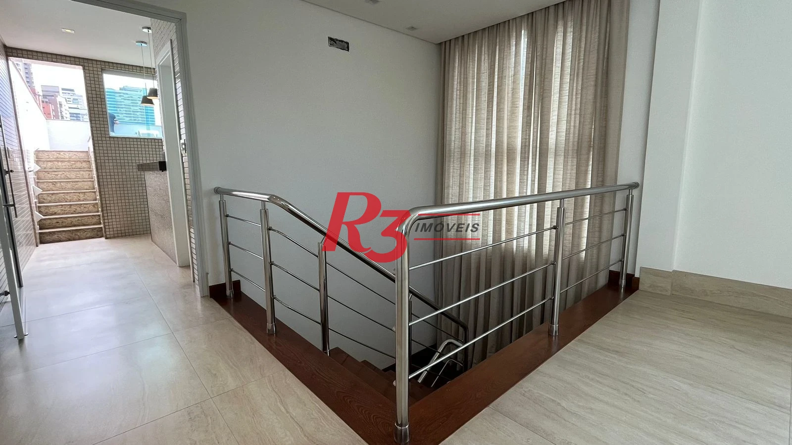 Casa com 4 dormitórios à venda, 370 m² por R$ 2.800.000,00 - Ponta da Praia - Santos/SP
