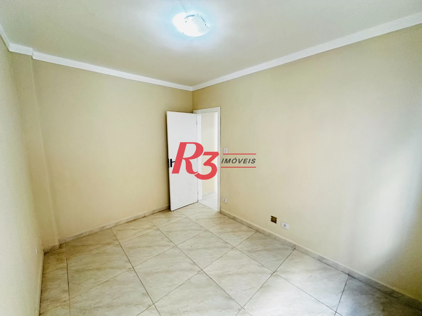 Apartamento para alugar no Gonzaga - Santos/SP