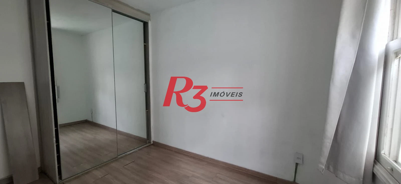 Apartamento com 2 dormitórios à venda, 76 m² por R$ 375.000,00 - Encruzilhada - Santos/SP
