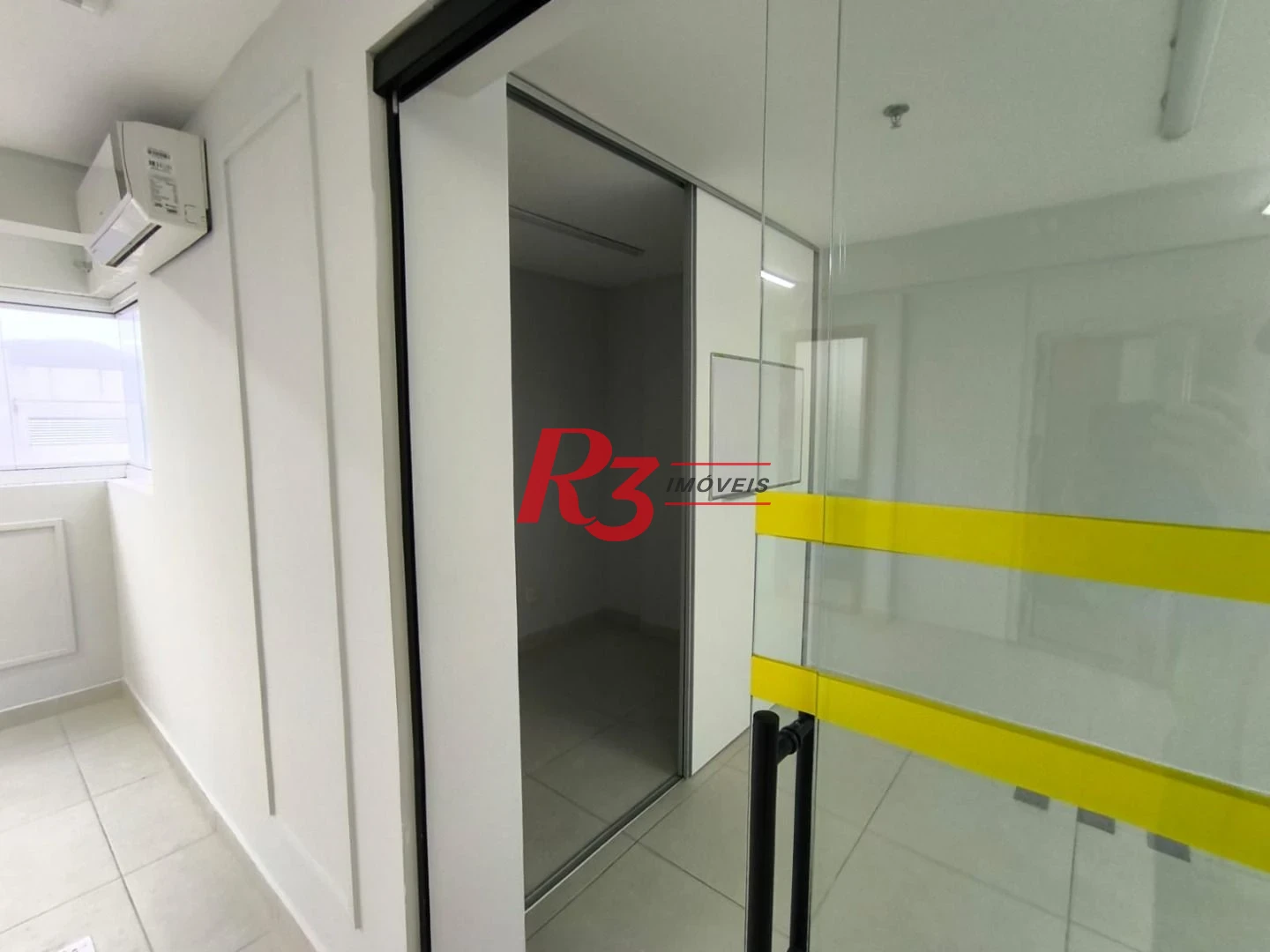 Sala para alugar, 52 m² por R$ 3.500/mês -Santos/SP