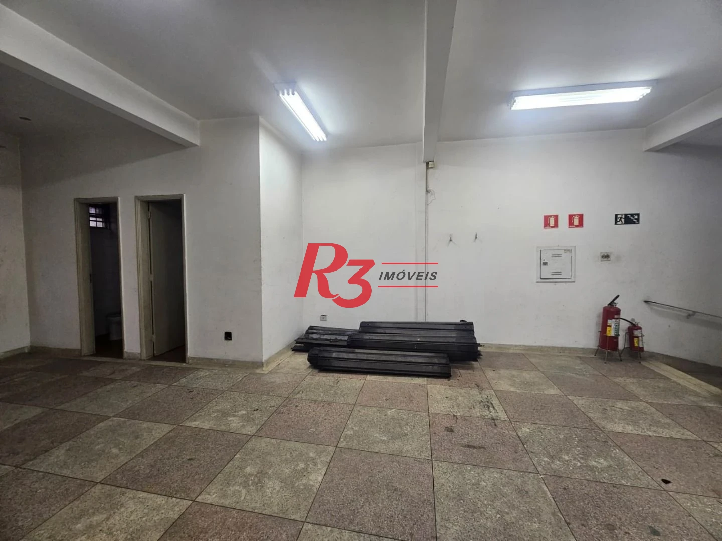 Prédio Comercial para Alugar | Centro de Santos – Rua Martim Afonso