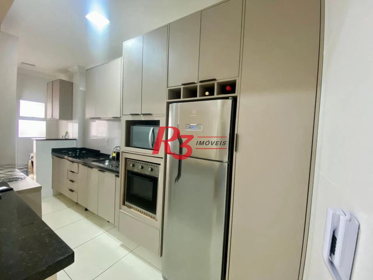 Apartamento com 2 dormitórios à venda, 73 m² por R$ 500.000,00 - Aviação - Praia Grande/SP