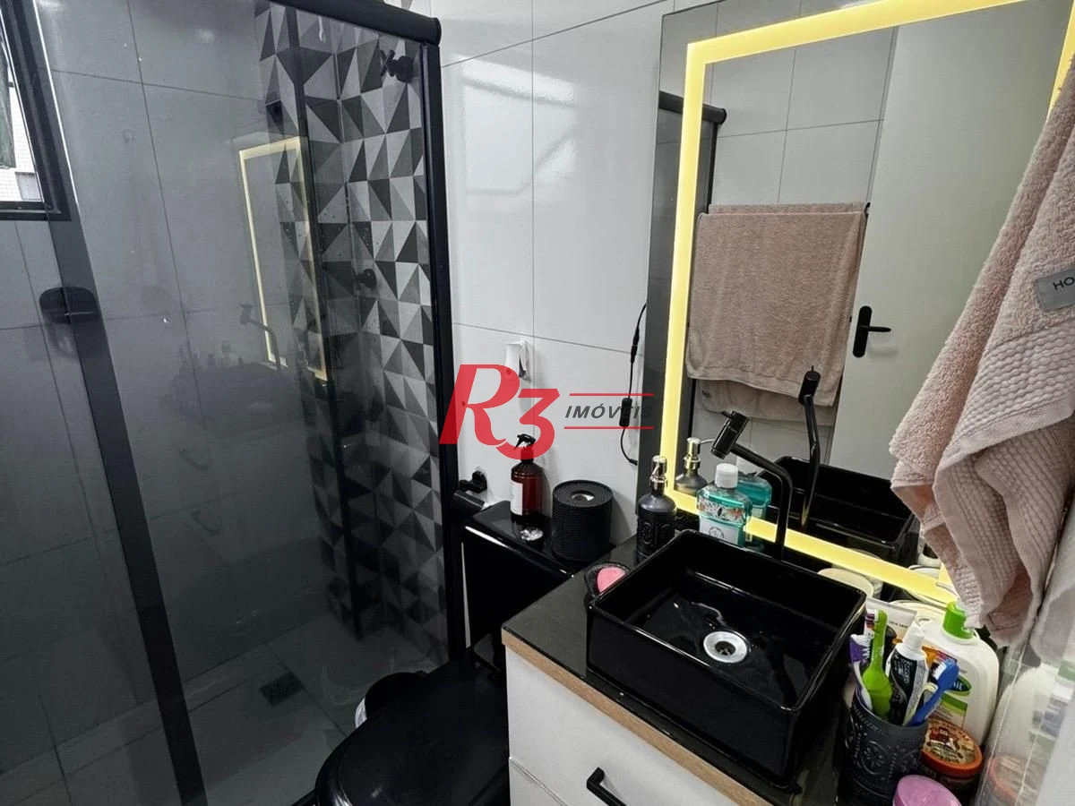 Apartamento com 2 dormitórios à venda, 82 m² por R$ 585.000,00 - Embaré - Santos/SP