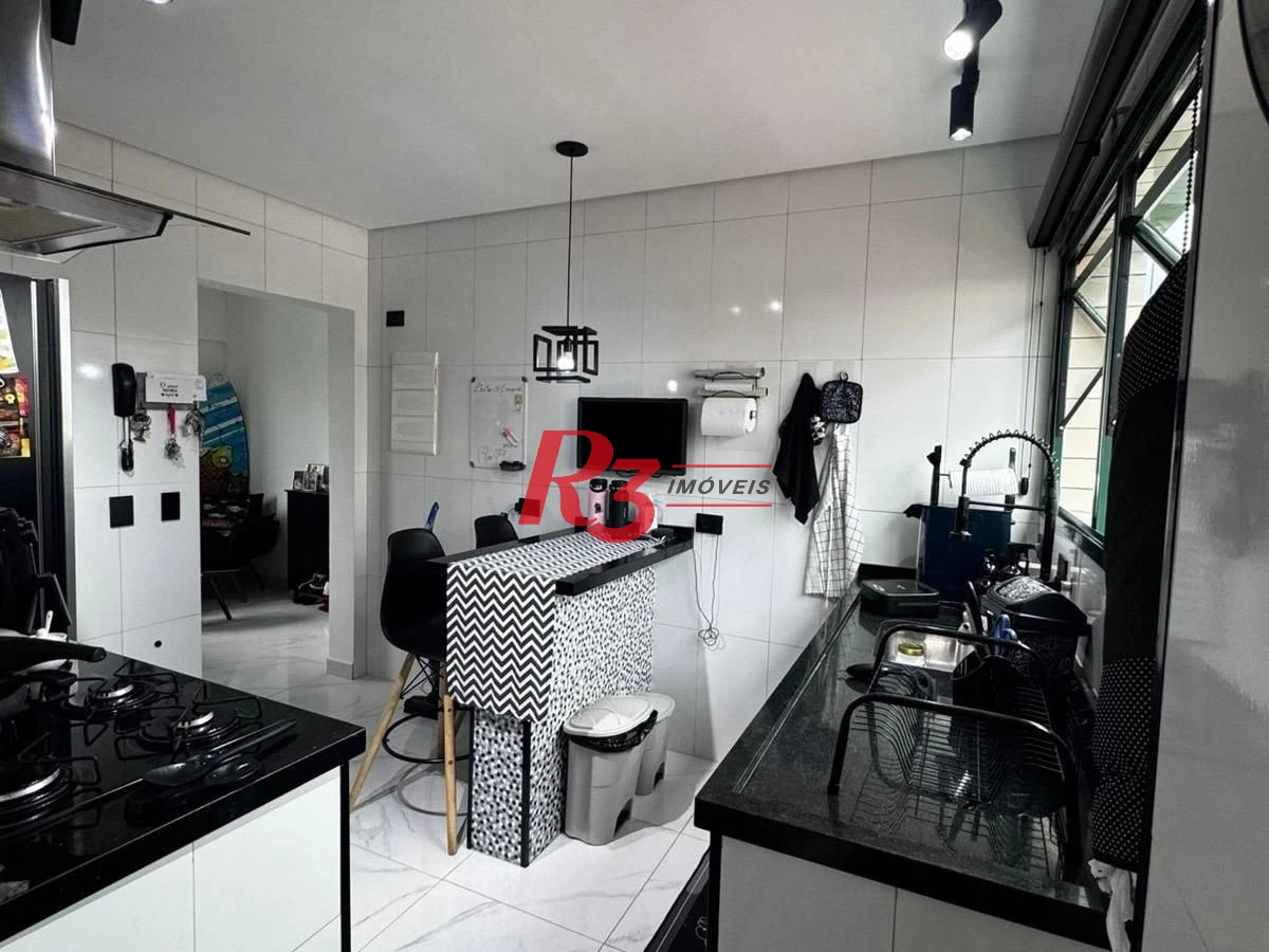 Apartamento com 2 dormitórios à venda, 82 m² por R$ 585.000,00 - Embaré - Santos/SP