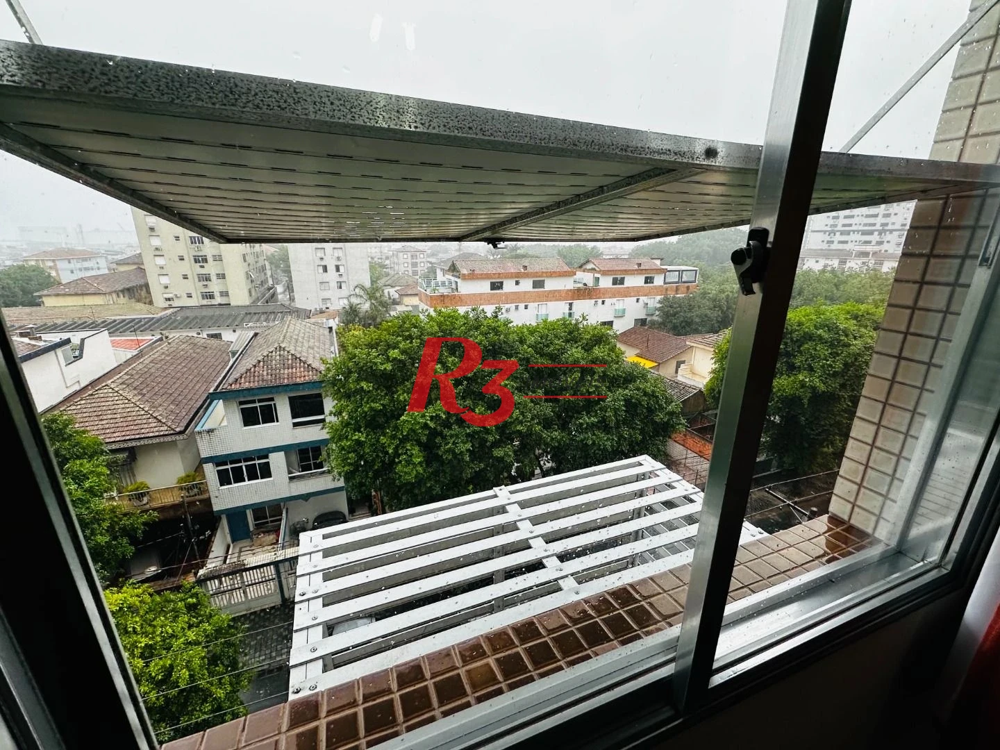 Apartamento com 3 dormitórios à venda, 112 m² por R$ 700.000,00 - Embaré - Santos/SP