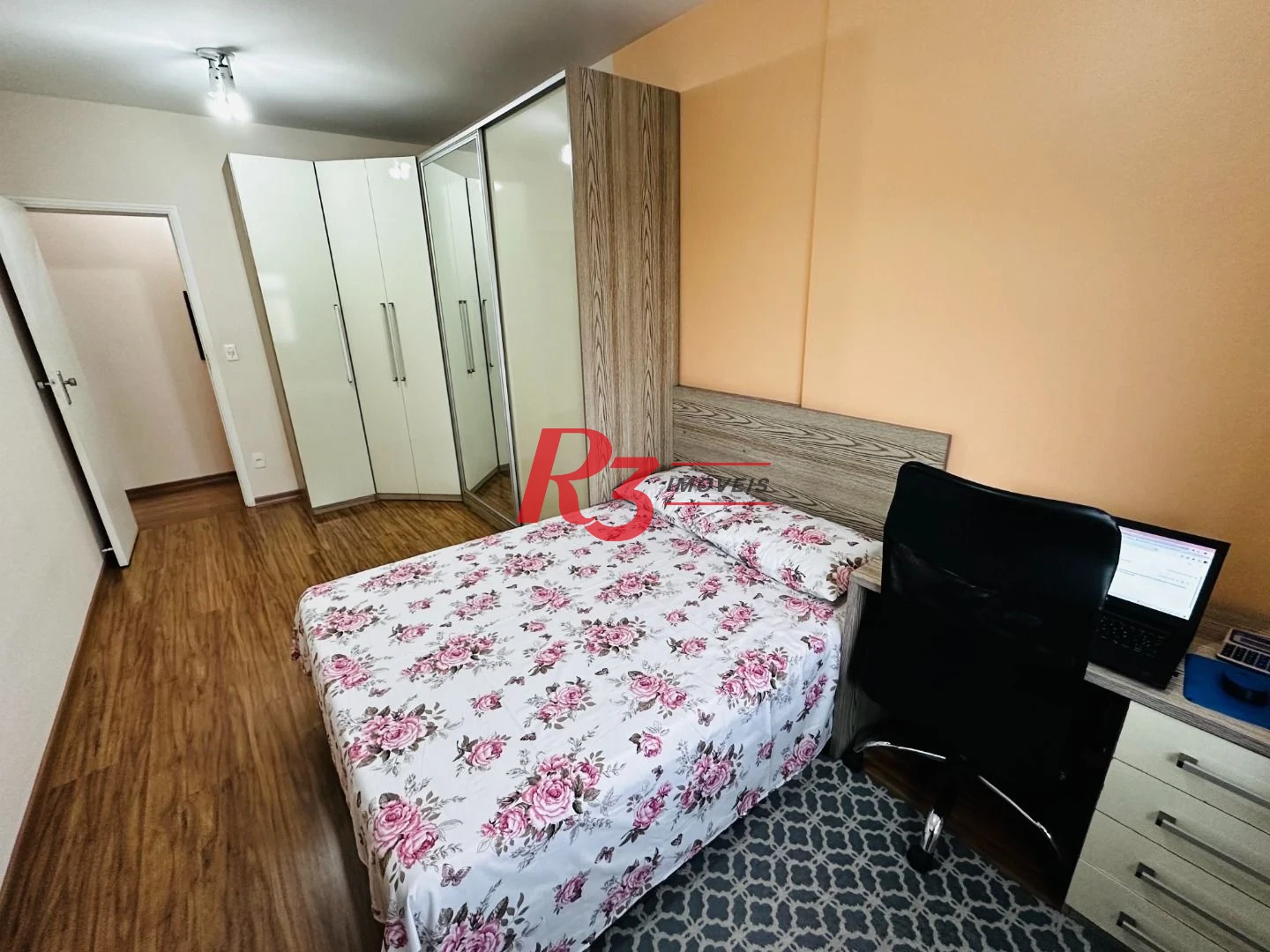 Apartamento com 3 dormitórios à venda, 112 m² por R$ 700.000,00 - Embaré - Santos/SP