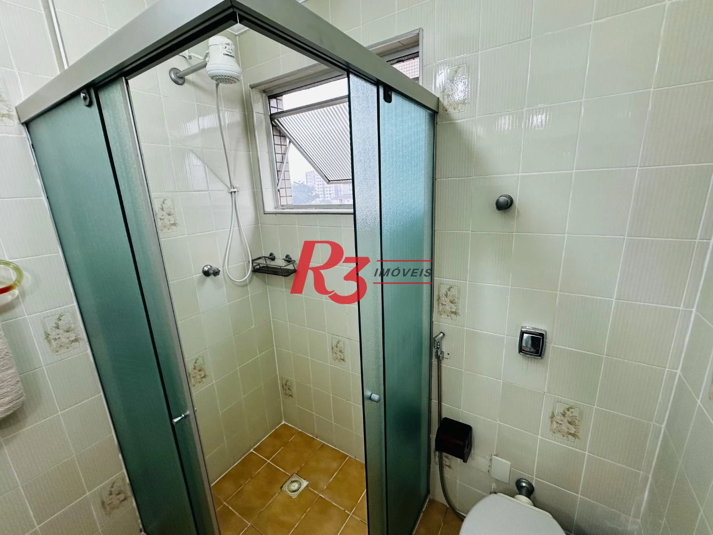 Apartamento com 3 dormitórios à venda, 112 m² por R$ 700.000,00 - Embaré - Santos/SP