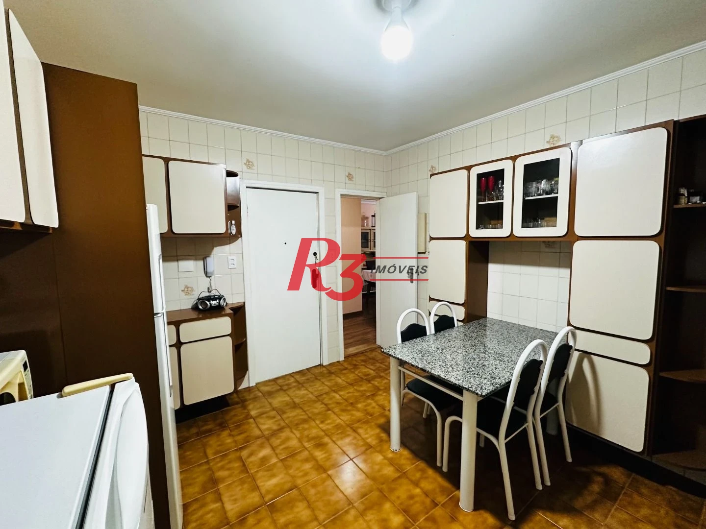 Apartamento com 3 dormitórios à venda, 112 m² por R$ 700.000,00 - Embaré - Santos/SP