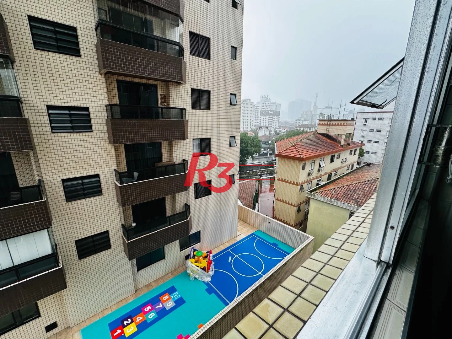 Apartamento com 3 dormitórios à venda, 112 m² por R$ 700.000,00 - Embaré - Santos/SP