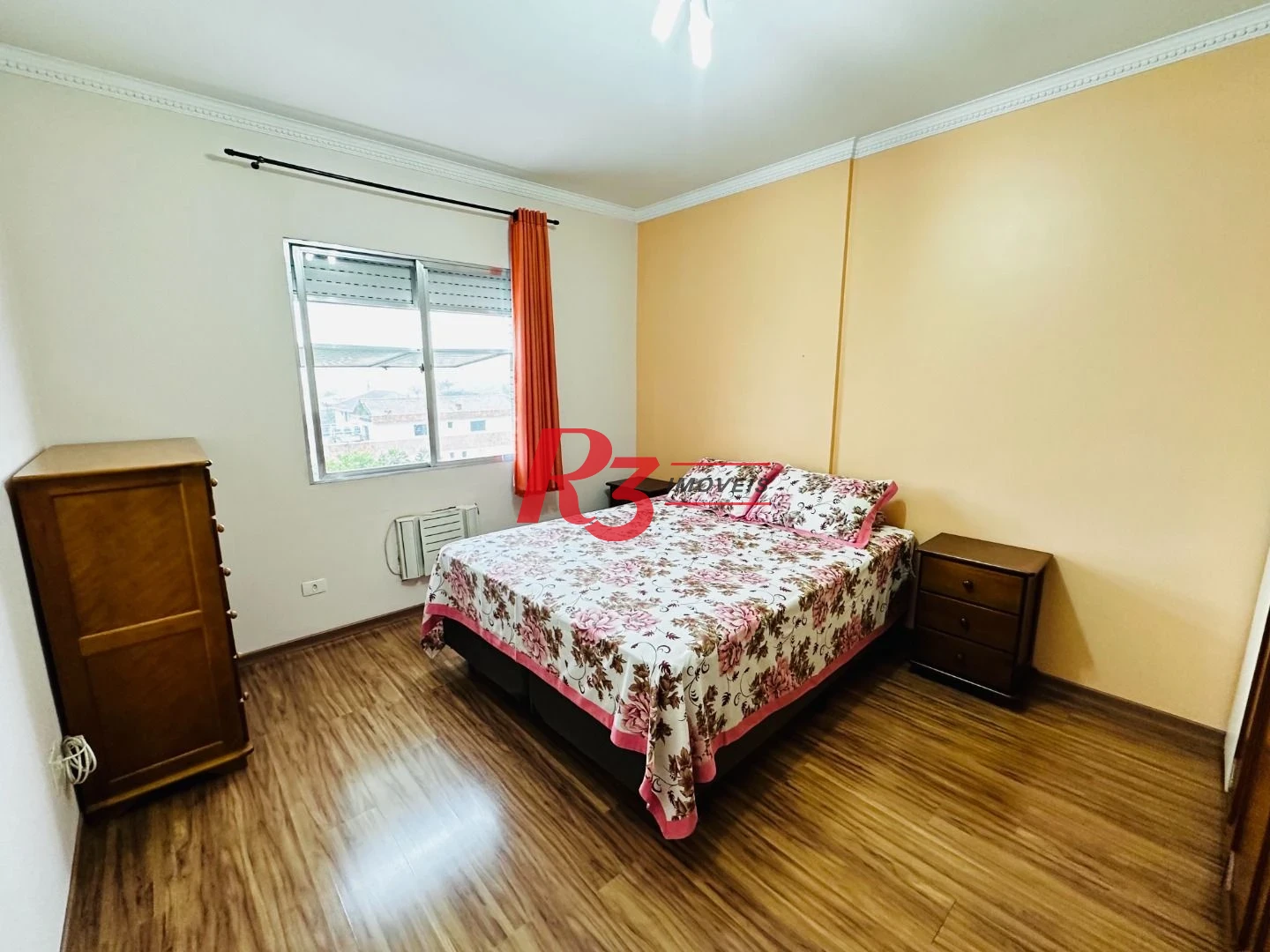 Apartamento com 3 dormitórios à venda, 112 m² por R$ 700.000,00 - Embaré - Santos/SP