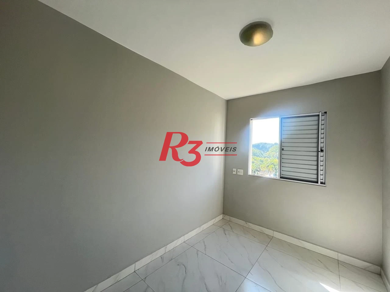 Apartamento com 2 dormitórios à venda, 52 m² por R$ 305.000,00 - Morro de Nova Cintra - Santos/SP