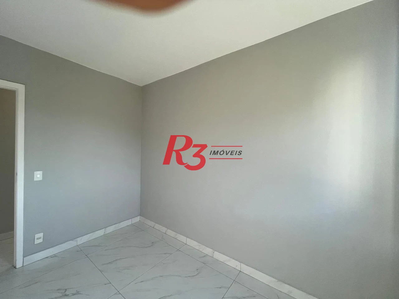 Apartamento com 2 dormitórios à venda, 52 m² por R$ 305.000,00 - Morro de Nova Cintra - Santos/SP